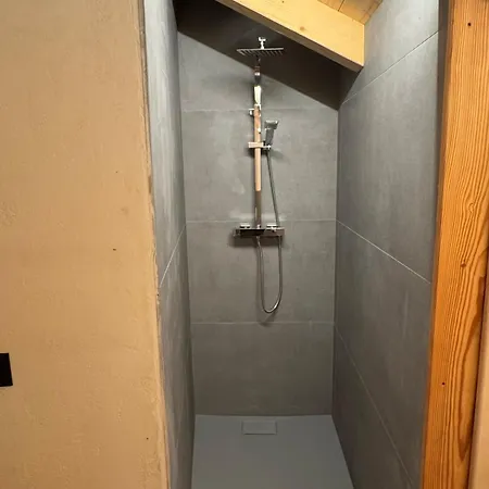 Caluma El Paradis 公寓 *